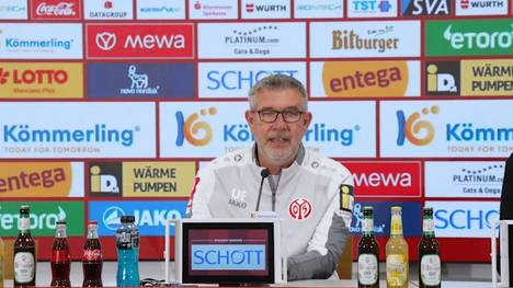 Bundesliga-Schlusslicht Mainz 05 will sich beim Duell mit dem FC Bayern nicht kampflos ergeben. Trainer Urs Fischer spricht von einer „schwierigen Aufgabe“, fordert jedoch zugleich, dass seine Mannschaft mit der „richtigen Einstellung“ auftritt.