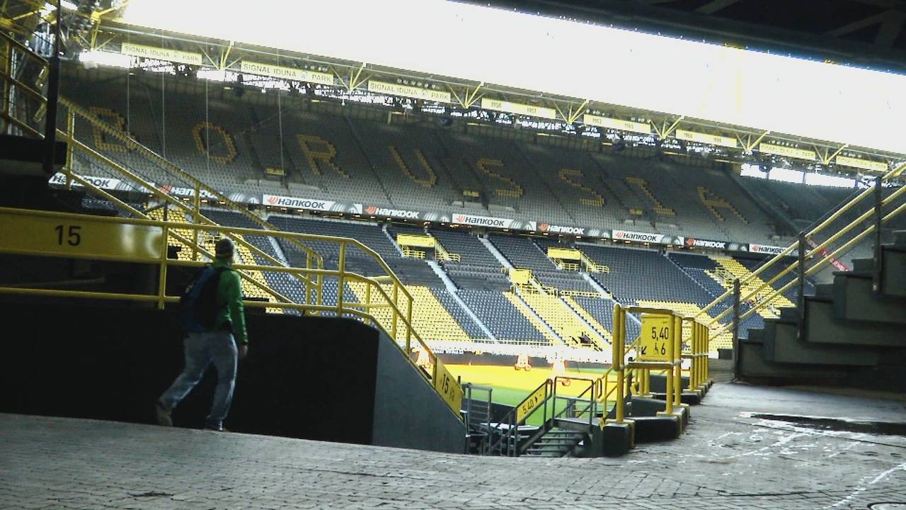 Bundesliga: Fan-Rückkehr in Fußballstadien: Regierung optimistisch