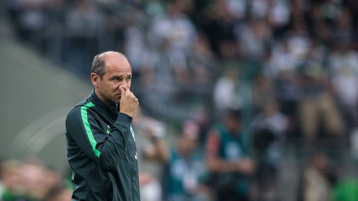 PLATZ 10 - VIKTOR SKRIPNIK: So eine Trainerentlassung gibt es nicht alle Tage. Nach dem miserablen Saisonauftakt von Werder Bremen muss Viktor Skripnik im September seine Sachen packen. Auf der Heimfahrt aus Mönchengladbach wird Skripnik im Mannschaftsbus über den Rauswurf informiert