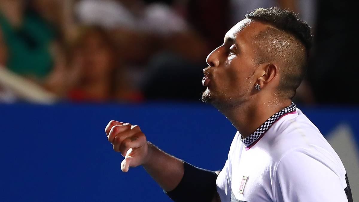 Erneut bestätigt sich Kyrgios' Rolle als unverbesserliches und unangepasstes Unikat in der Tenniswelt. SPORT1 zeigt die größten Ausbrüche, Skandale und Eklats seiner Karriere - und was er über einige seiner Tennis-Kollegen zu sagen hat