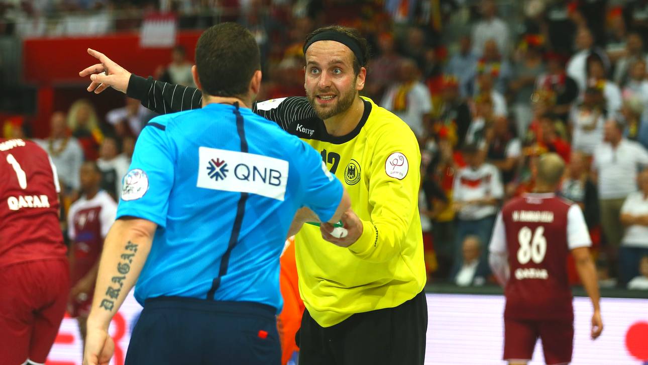 Silvio Heinevetter (r.) bei der Handball-WM in Katar