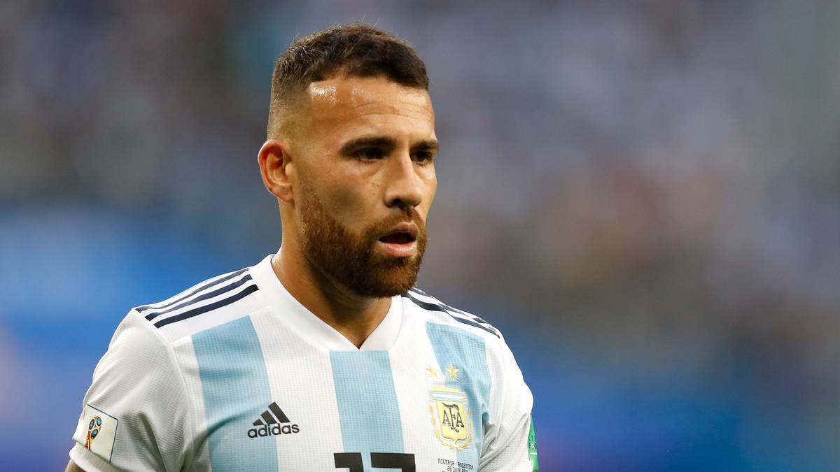 Vor Umtiti muss sich Nicolas Otamendi jedoch nicht verstecken. 34 Liga-Spiele machte der 30-Jährige in der Innenverteidigung von Premier-League-Meister Manchester City. Zwei Größen des Weltfußballs treffen aufeinander - Unentschieden, 3:2 für Frankreich