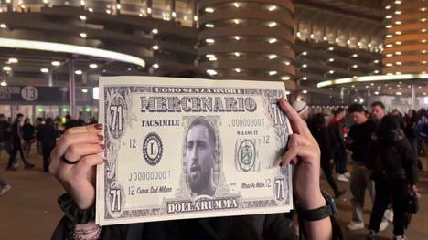Die Milan-Fans druckten vor dem CL-Heimspiel gegen PSG Falschgeld mit der Aufschrift „Dollarumma“, um ihren Ex-Torwart zu verspotten, der seit 2021 für die den französischen Hauptstadtklub aufläuft.