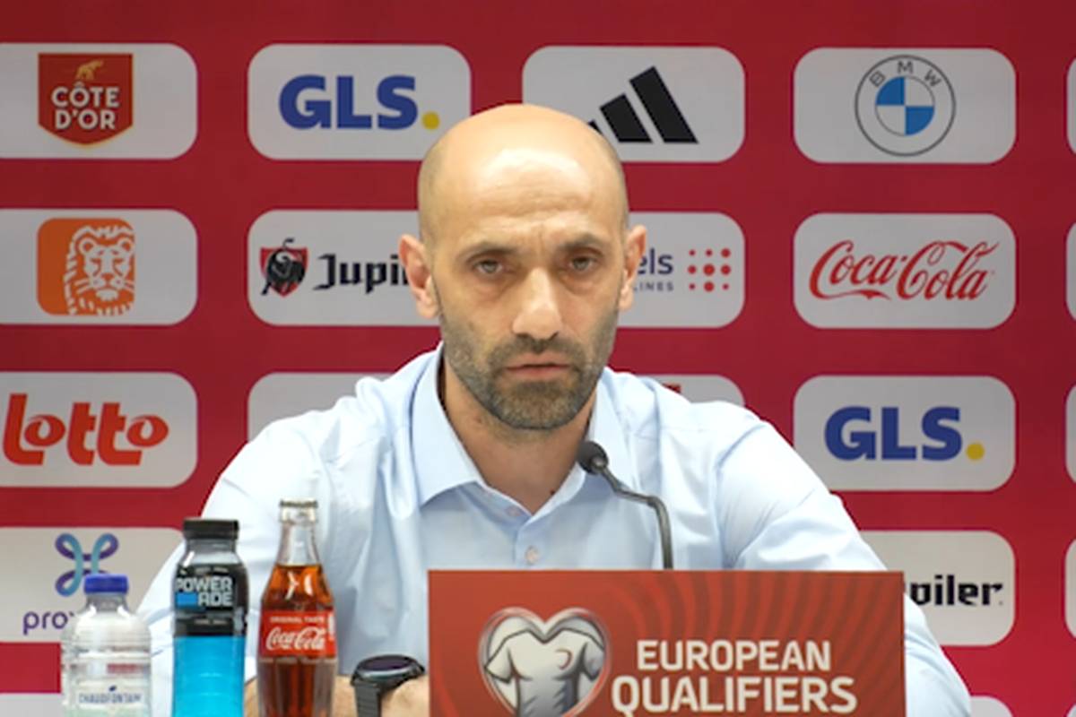 Nach vier Niederlagen in Folge und einem abschließenden 0:6 gegen Belgien in der WM-Qualifikation verkündet Ali Aliev, Nationaltrainer Kasachstans, noch auf der Post-Match-Pressekonferenz sein Aus - in denkwürdiger Manier. 