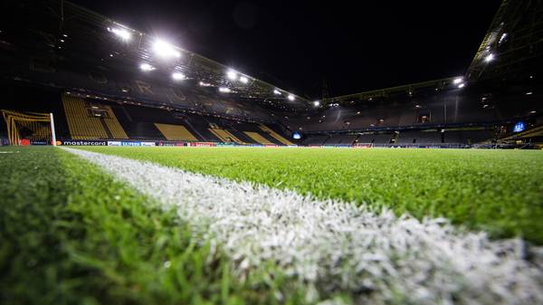 Borussia Dortmund v Sporting Clube de Portugal - UEFA Champions League