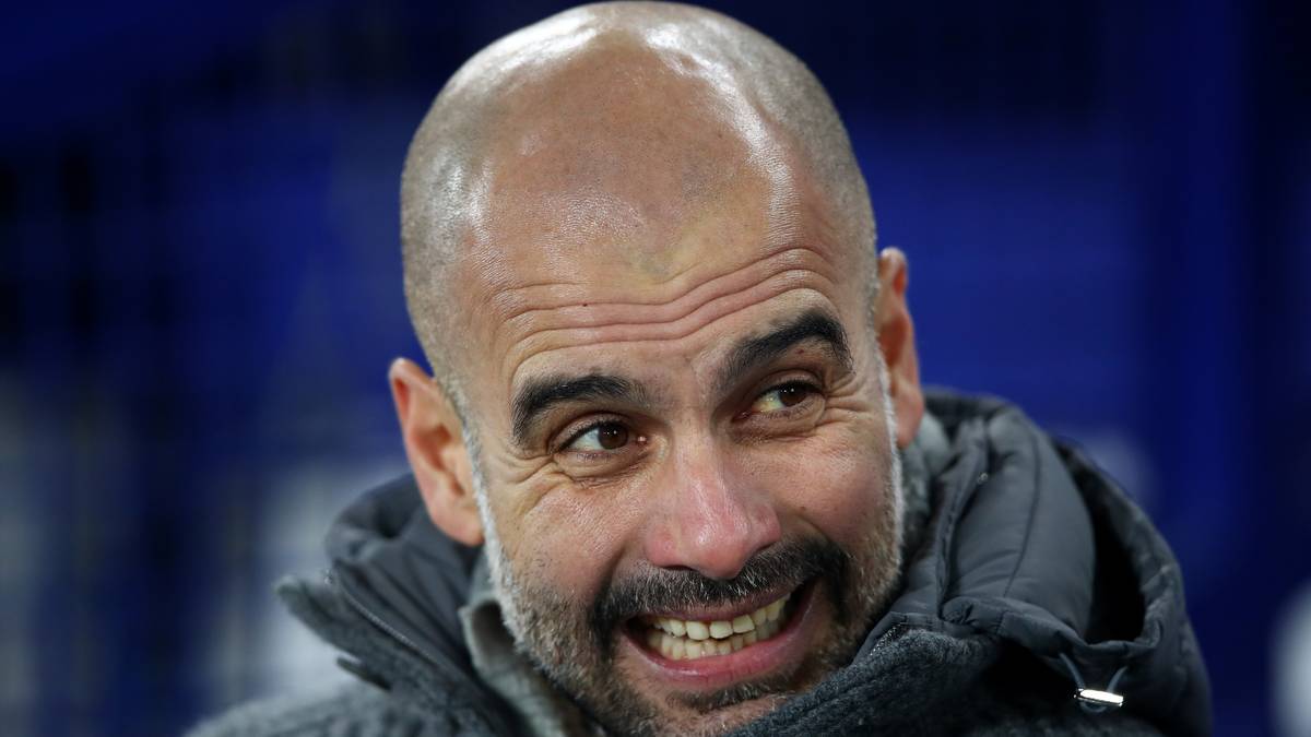 Pep Guardiola (Manchester City) ist mit 1.900.000 Euro brutto im Monat unter den bestbezahlten Trainern auf Platz drei. Das Ranking in der Premier League führt er deutlich an