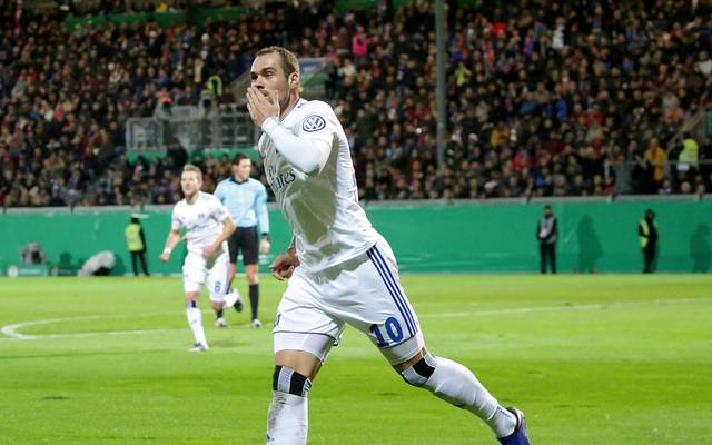 Dfb Pokal Pierre Michel Lasogga Vom Hsv Zum Pokalhelden Gewahlt