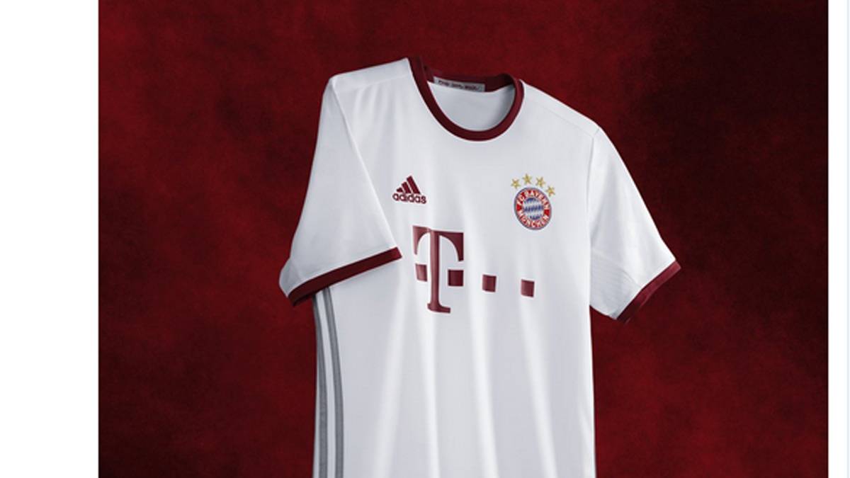 Ganz in Weiß: Der FC Bayern präsentierte sein neues Trikot