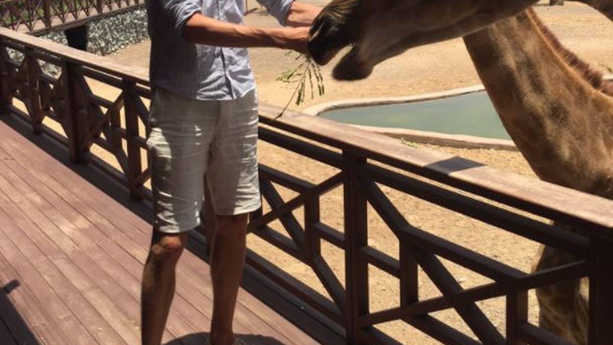 "Für mich bedeutet Sommer, Zeit mit der Familie zu verbringen" - Peter Crouch, englische Sturm-Giraffe
