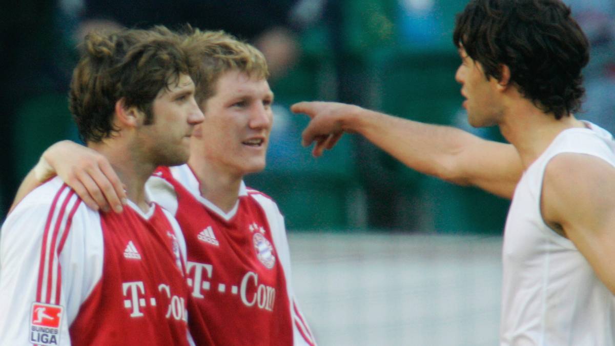 Der "Lutscher" passt von seiner Art nie so wirklich in das aufgeregte München. Später in Bremen lässt er sich nicht nur eine wilde Lockenmähne wachsen, sondern avanciert zu einem der besten Mittelfeldspieler Deutschlands