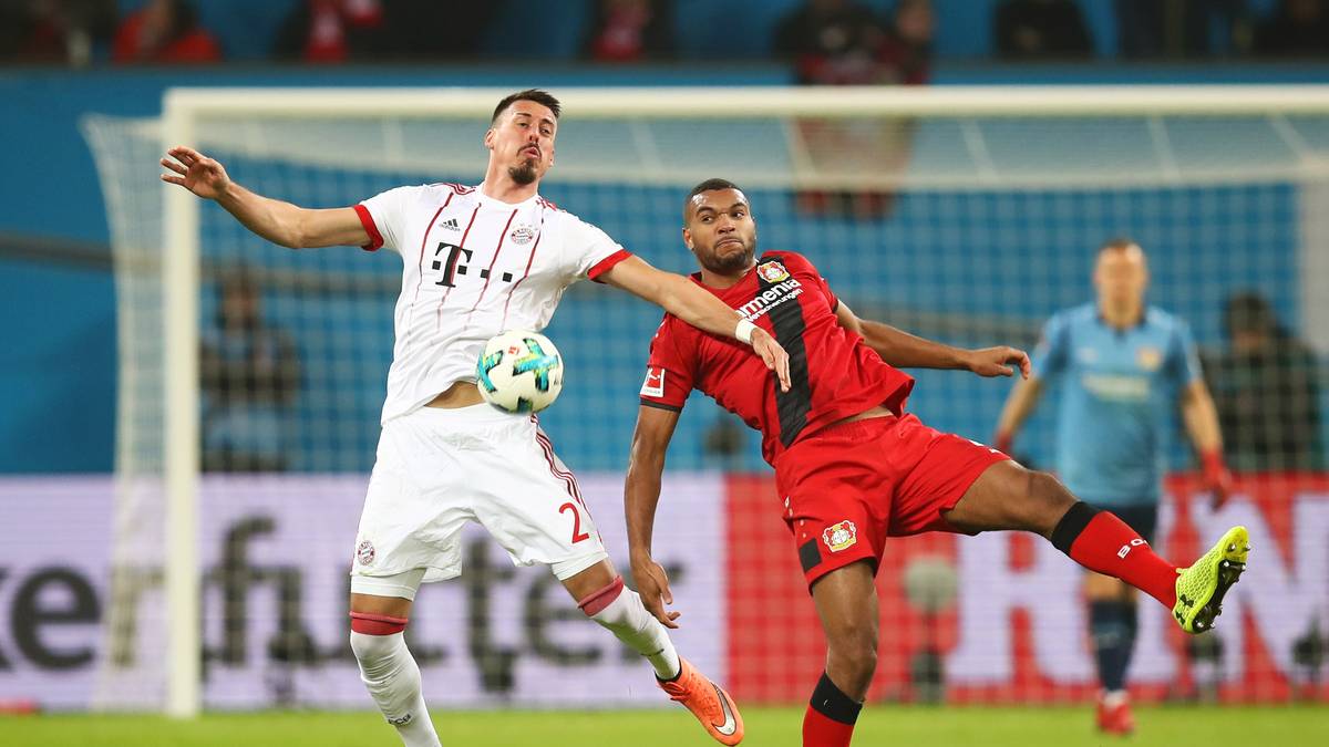 JONATHAN TAH: Steht zunächst sicher. Hat mit Riberys Spielfreude im Laufe des Spiels dann aber immer größere Probleme und bekommt vom Franzosen beim zweiten Gegentor einen Knoten in die Beine gespielt. SPORT1-Note: 4