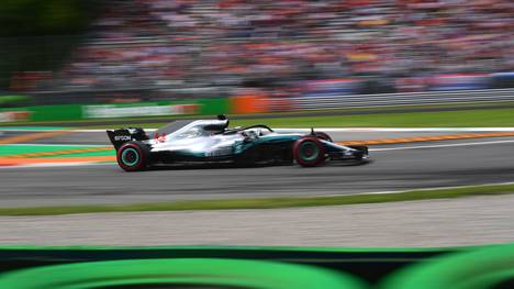 Lewis Hamilton führt in der WM-Wertung vor Sebastian Vettel