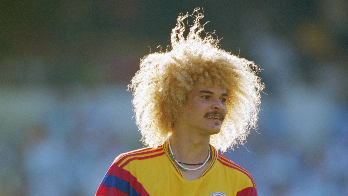 Ach ja, die Frisurenlegende schlechthin: Kolumbiens früherer Spielmacher Carlos Valderrama. Schöner wallte nie eine Haarpracht