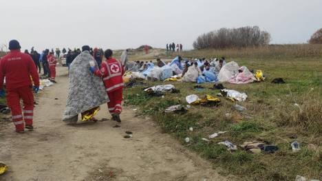 Bei dem Flüchtlingsunglück in Italien starben 67 Menschen
