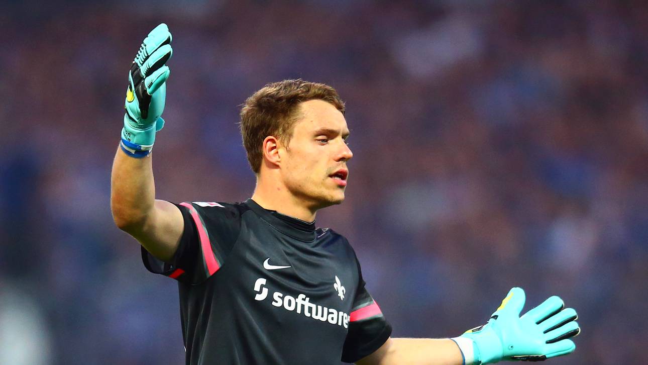 Christian Mathenia-Karlsruher SC v SV Darmstadt 98  - 2. Bundesliga