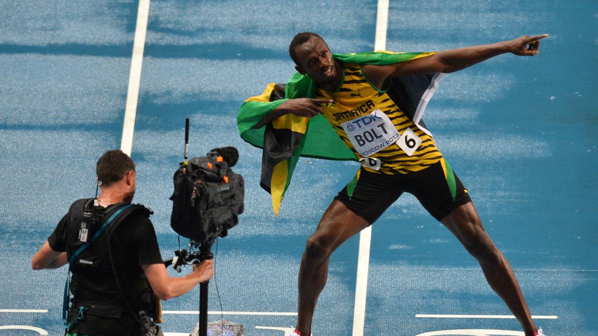 Aber Usain Bolt wäre nicht Usain Bolt, wenn er den Spieß nicht ganz schnell wieder umdrehen würde. Zwei Monate später sprintet der Jamaikaner bei der WM in Moskau zum dritten 100-Meter-Gold in Folge. 9,77 ist seine Siegerzeit, die 9,85 von Gatlin reicht immerhin zu Silber