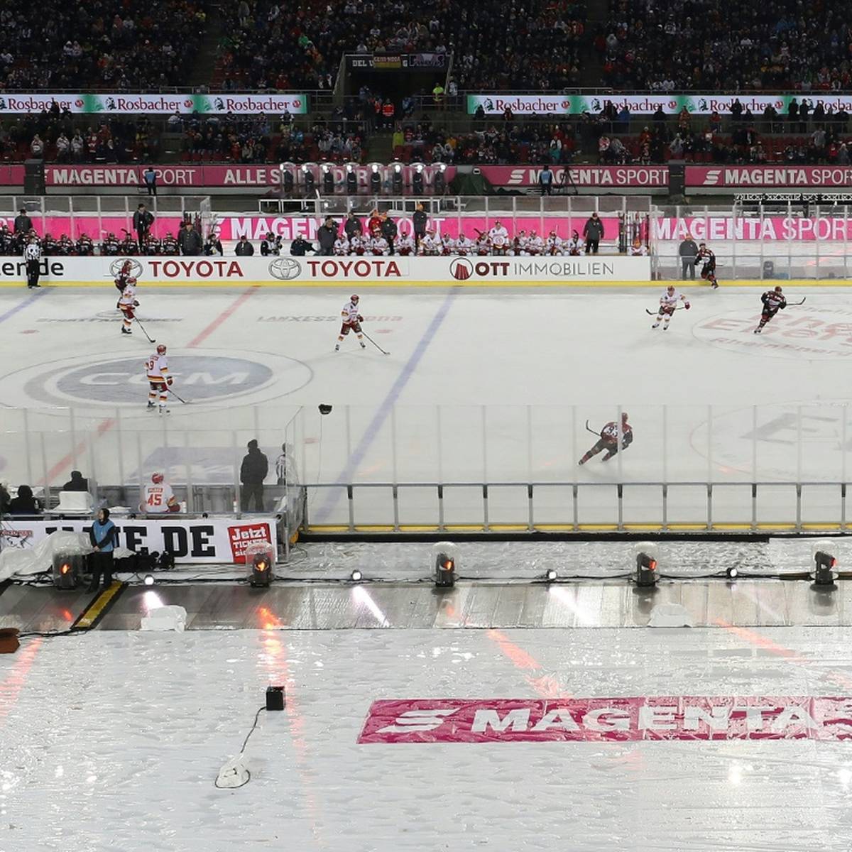 DEL Telekom baut Eishockey-Angebot aus