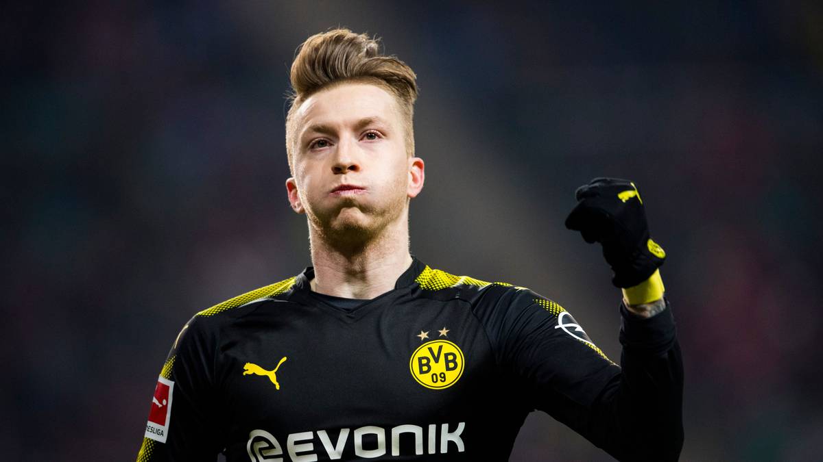 Reus hat damit seine persönliche Sammlung komplettiert und nun gegen sämtliche 18 aktuellen Bundesligisten getroffen. Auch gegen seinen jetzigen Verein, den BVB, trug er sich bereits in die Torschützenliste ein - als Spieler von Borussia Mönchengladbach