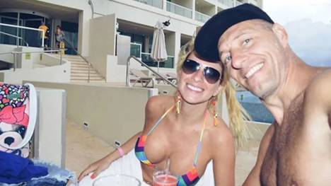 Der FIFA-Schiedsrichter Nestor Pitana liebt das "OnlyFans"-Model Romina Ortega. Ortega weiß auf "OnlyFans" mit heißen Bildern zu überzeugen, die offensichtlich auf Pitana gefallen.