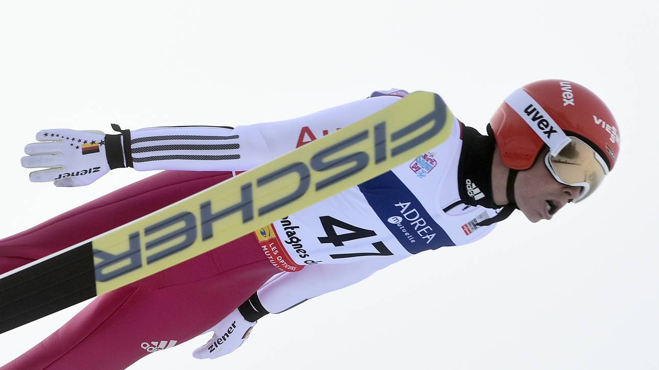 Frenzel Dritter nach dem Springen