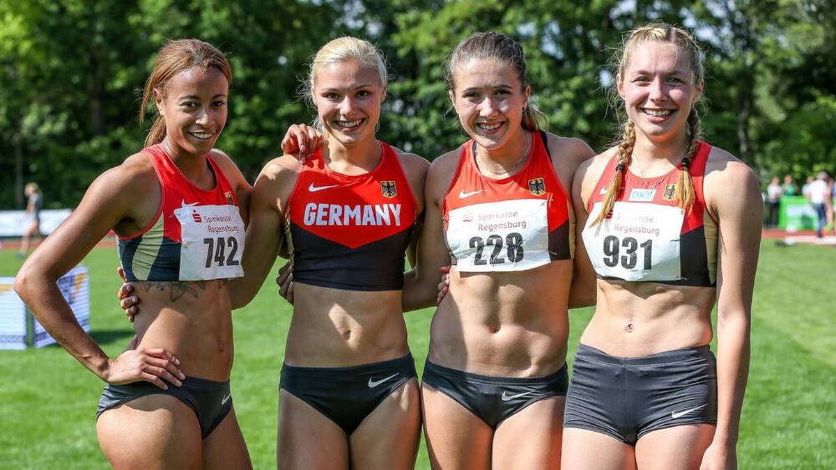Bereits 2016 startete Lisa Mayer (2.v.l.) zusammen mit Tatjana Pinto, Rebekka Haase und Gina Lueckenkemper (v.l.n.r.) in der 4x100m-Staffel und lief unter anderem bei Olympia auf Rang vier