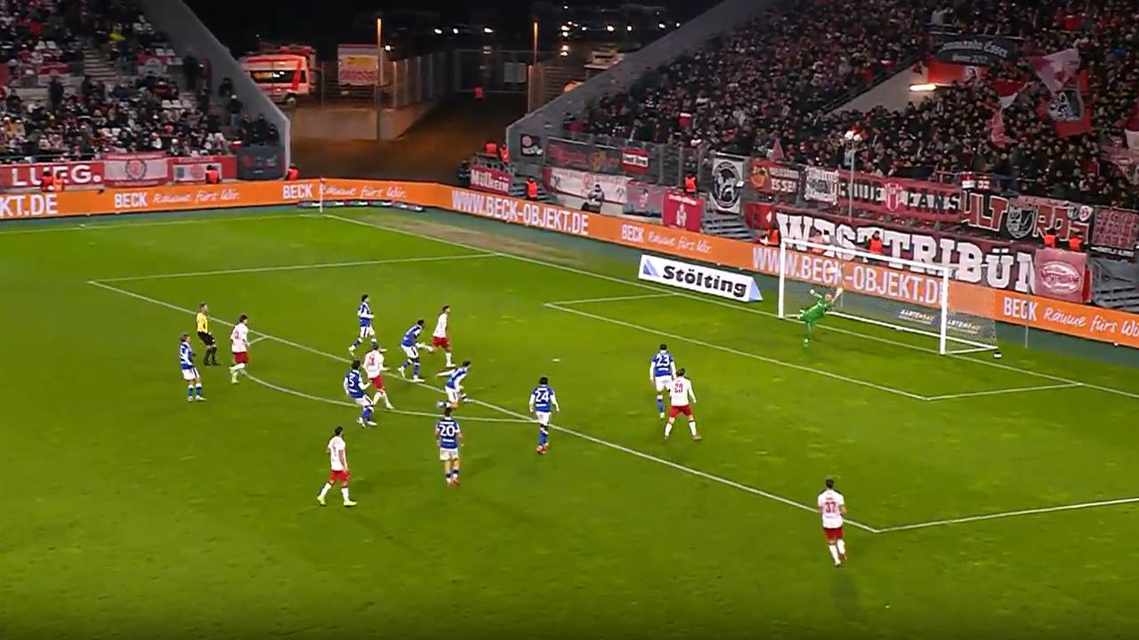 Rot-Weiss Essen - Energie Cottbus | Highlights der 3. Liga im Video