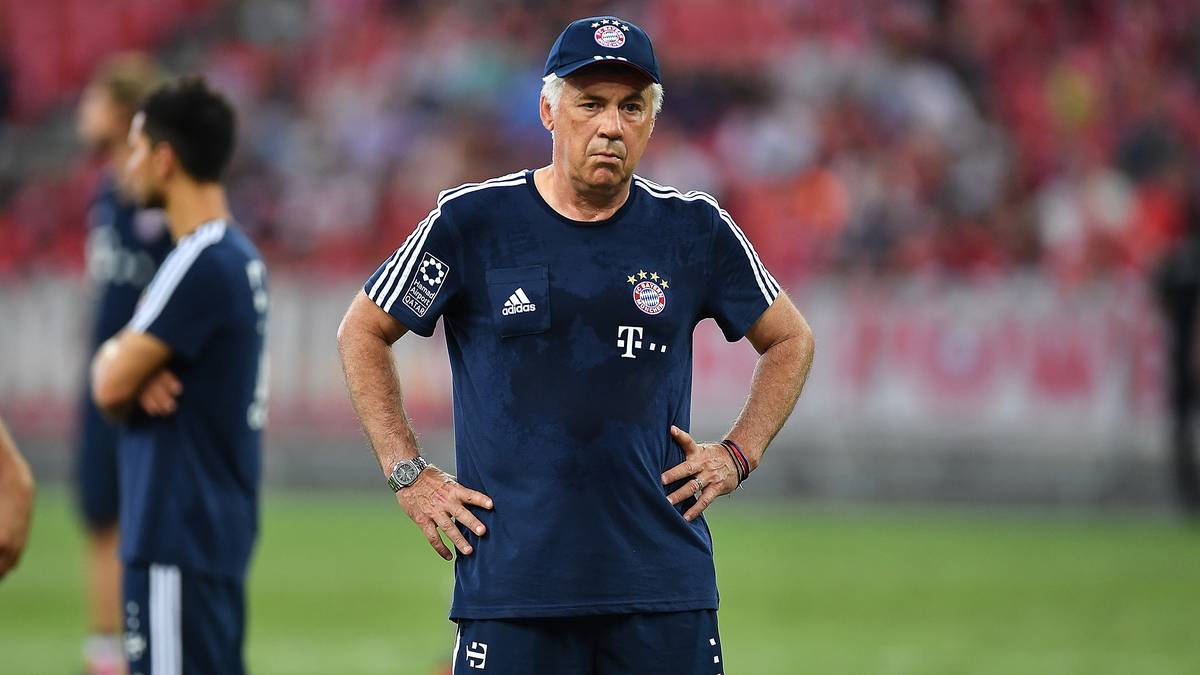 BAYERN MÜNCHEN: Drei Niederlagen musste der Rekordmeister auf seiner Asientour schlucken - wann hat es das schon mal gegeben? Den Münchnern muss man zwar die Umstände (fehlende Stars, Reisestrapazen) zugutehalten, dennoch überraschte vor allem das 0:4 gegen Milan negativ. Auf Carlo Ancelotti wartet noch eine Menge Arbeit