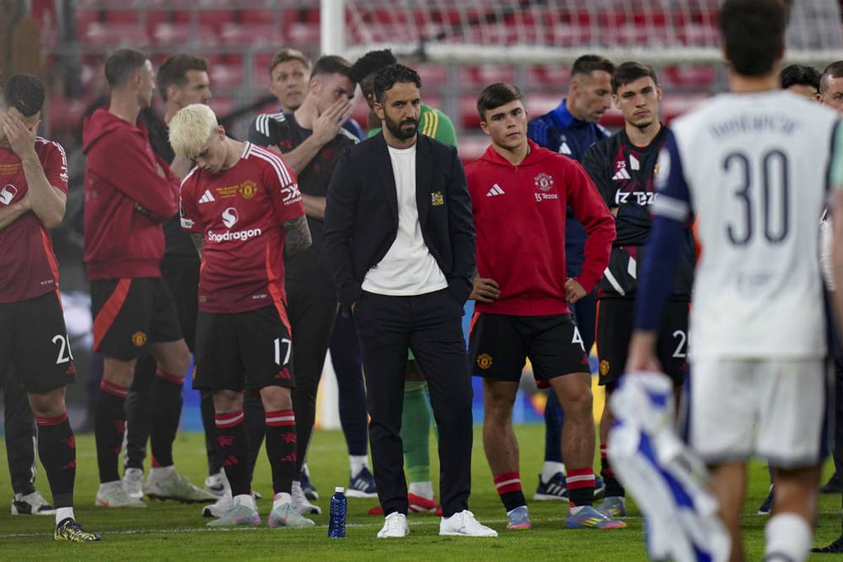 Nach der Niederlage im Europa-League-Finale gegen Tottenham Hotspur ist die Saison von Manchester United endgültig ein Desaster. Trainer Rúben Amorim sieht dennoch keinen Grund, an seiner Arbeit zu zweifeln - und überrascht mit weiteren Aussagen.