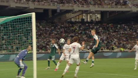 Beste Unterhaltung in der Qualifikation der Europa League. Ganz viel Alu-Pech für Panathinaikos gegen Samsunspor. Am Ende können die Griechen nach einer Aufholjagd aber mit gutem Gewissen ins Rückspiel gehen.