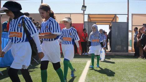 Für das Zaatari Flüchtlingslager spendeten auch schon die Klubs aus La Liga Trikots und Ausrüstung.