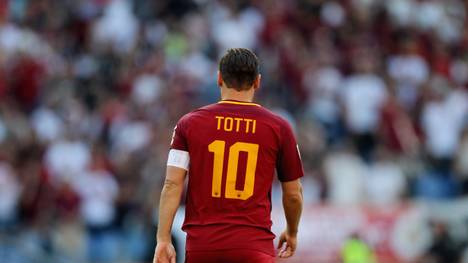 Francesco Totti im Trikot mit der Nummer 10 beim AS Rom
