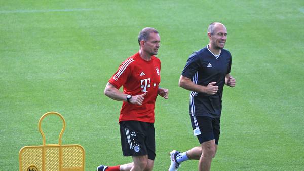 Arjen Robben hält sich beim FC Bayern fit