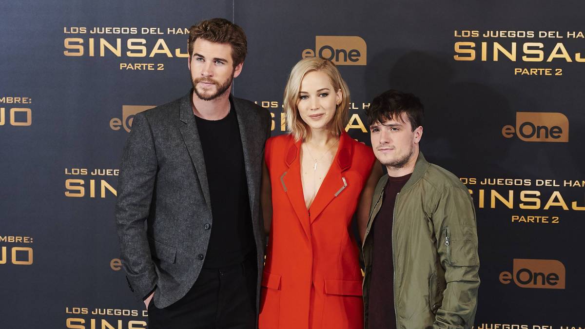 JOSH HUTCHERSON: Neben Liam Hemsworth (l.) und Jennifer Lawrence (M.) begeisterte der Schauspieler in "Hunger Games: Mockingjay". Im Football-Stadion überlässt er jedoch anderen das Rampenlicht. Am liebsten seinen Cincinnati Bengals