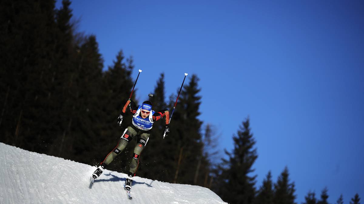 In der anschließenden Abfahrt kommt Hauser zu Sturz und muss das Rennen in Folge aufgeben. Du hast was gut bei mir", schreibt sie. Und: "Ich will einfach nur Danke sagen. Was für ein faires Zeichen von ihr, das ist nicht selbstverständlich."