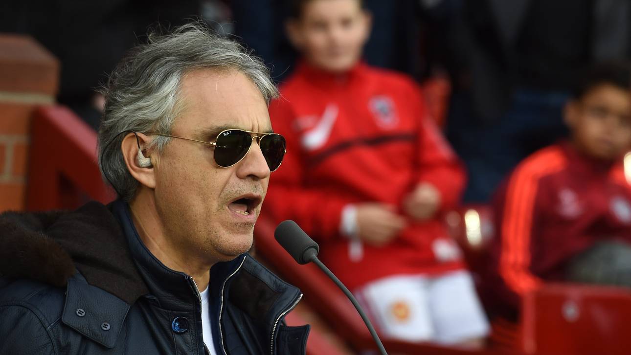 Star-Tenor singt bei Leicester-Feier