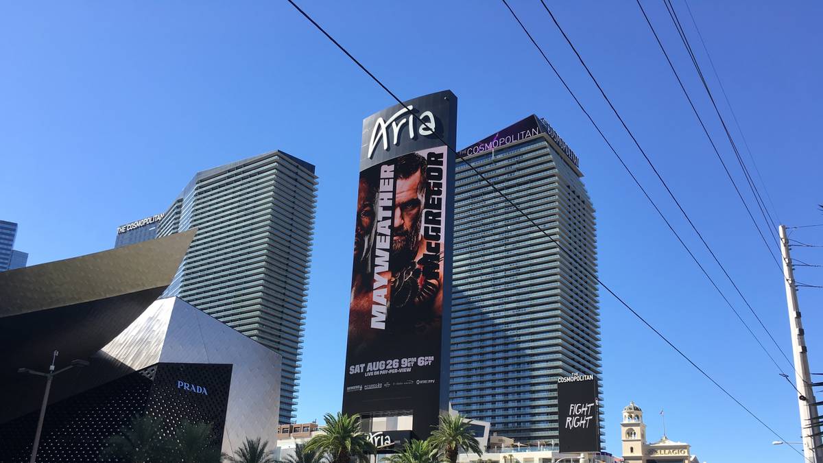 In Las Vegas herrscht ein wahrer Mega-Fight-Hype. SPORT1 ist vor Ort und hat die Bilder zu Mayweather vs. McGregor (So., ab 3 Uhr LIVE auf DAZN)