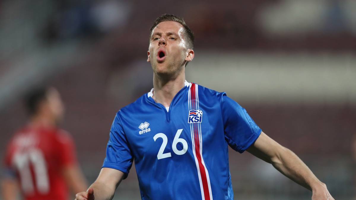 PLATZ 22 - ISLAND: Erleben die Inselkicker auch bei der WM ein Märchen? Mit der ersten WM-Teilnahme ist den Isländern auch in Russland die eine oder andere Überraschung zuzutrauen. Da dämpfen auch die deutlichen Niederlagen gegen Mexiko (0:3) und Peru (1:3) zuletzt nicht die Stimmung