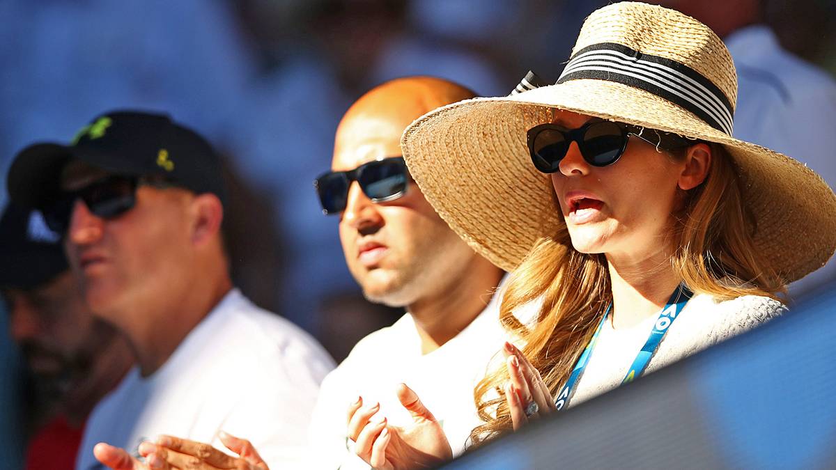 Auch das Klatschen und Schreien seiner Kim Gattin kann Murrays früheste Niederlage bei den Australian Open seit 2009 nicht abwenden