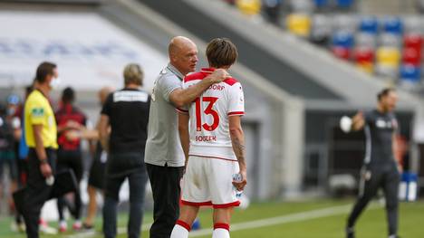 Uwe Rösler (l.) und Adam Bodzek wollen mit Fortuna Düsseldorf Platz 16 verteidigen