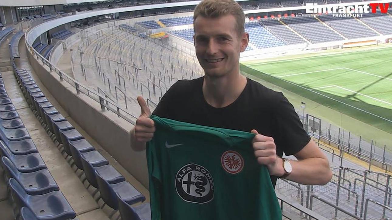 Frankfurt holt Keeper Hradecky