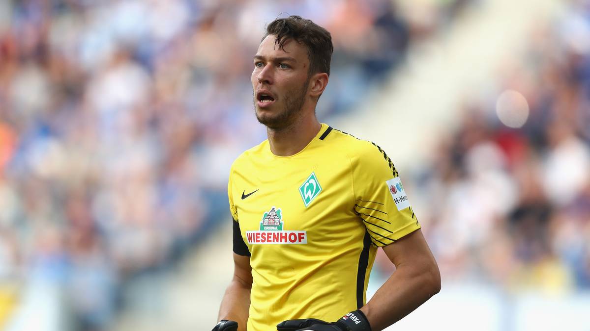 PLATZ 9: Jiri Pavlenka (Werder Bremen): Weisse Westen: 8 - Gegentore: 40