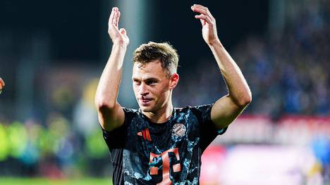 Im Sommer stand Joshua Kimmich kurz davor die Bayern zu verlassen. Nach einem starken Saisonstart ist er beim FCB aktuell wieder unverzichtbar und man spricht sogar über eine Vertragsverlängerung. Setzt Bayern zu Recht voll auf Kimmich?