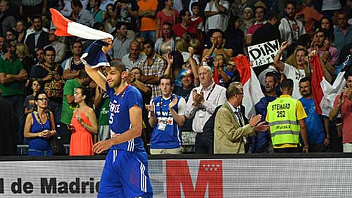 NBA-Profi Nicolas Batum führt die Franzosen bei der Basketball-Weltmeisterschaft in Spanien zu einem knappen Sieg über Litauen?