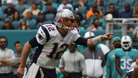 Tom Brady warf drei Touchdowns