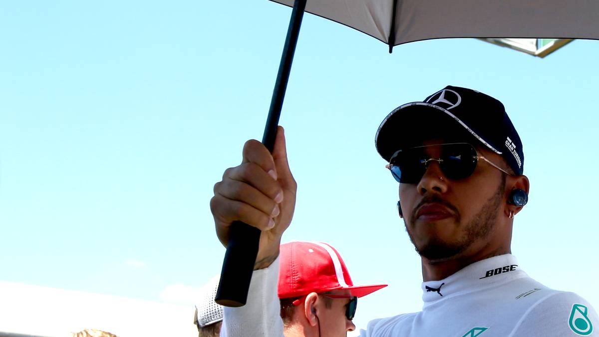 In der Gesamtwertung liegt Vettel acht Punkte vor dem Titelverteidiger. Im Gegenzug verlängerten Hamilton und Mercedes demonstrativ vor Hockenheim den Vertrag. "Das gibt positive Energie", sagt Hamilton. Trotzdem: Derzeit machen Ferrari und Vettel den besseren Eindruck. Punkt für Vettel – ZWISCHENSTAND: 1:0