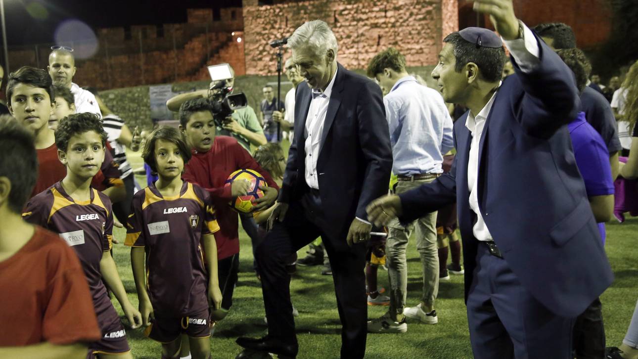 Ancelotti trainiert Kinder nach Aus