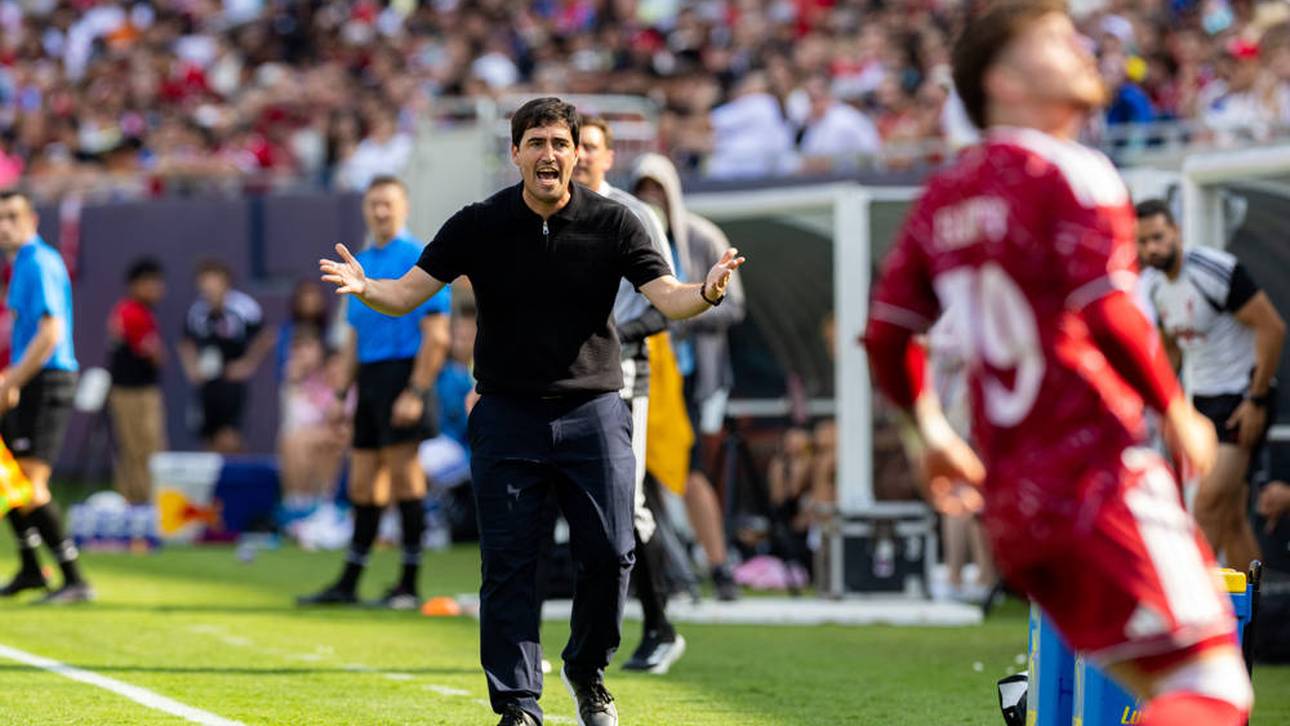 Trainer Andoni Iraola kassierte mit Liverpool eine empfindliche Testspiel-Pleite