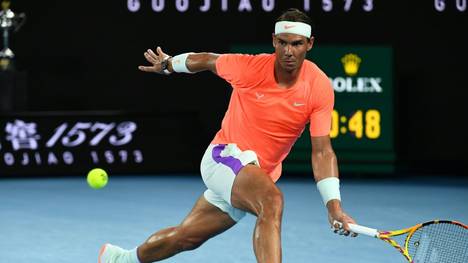 Nadal kämpft mit Rückenproblemen