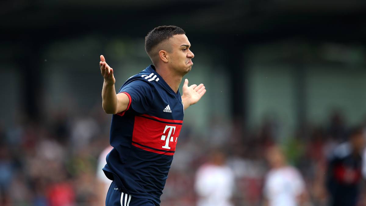 FC BAYERN MÜNCHEN - OLIVER BATISTA MEIER: Eines der verheißungsvollsten Talente des deutschen Rekordmeisters. Batista Meier lief ab der Winterpause schon für die U19 auf und zeichnete sich mit acht Treffern in 18 Spielen aus. Im Finale will er der U17 helfen