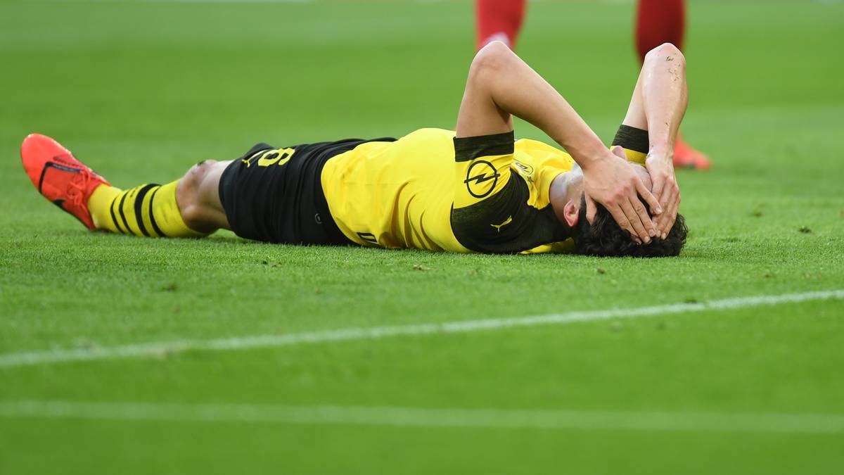 "Die Reisen der Borussen nach München in den letzten vier Spielzeiten endeten stets in einem Erdrutsch. Die heimische Walze zerdrückt sie immer. Ein Klassiker unter den Klassikern"